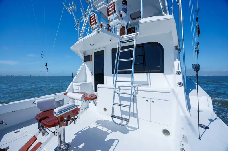 Slide: The Image of 2002 Hatteras 50 Convertible  - 5979057