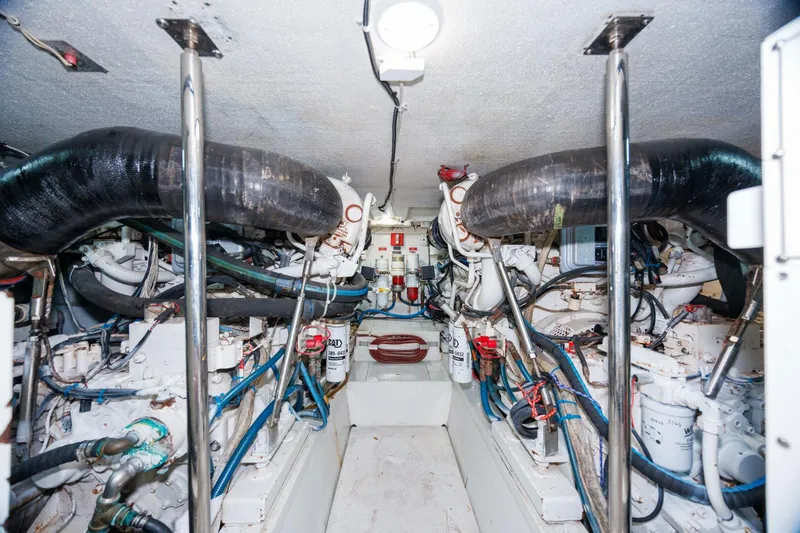 Slide: The Image of 2002 Hatteras 50 Convertible  - 5979059