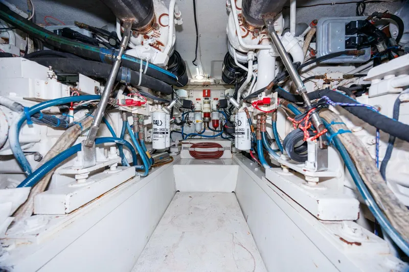 Slide: The Image of 2002 Hatteras 50 Convertible  - 5979065