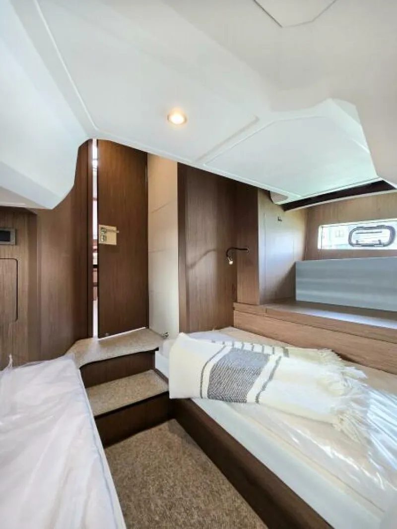 Slide: The Image of Beneteau Gran Turismo 40 2019 - 7380644
