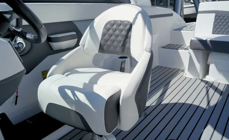 Slide: The Image of Monterey M225 2024 - 5979240