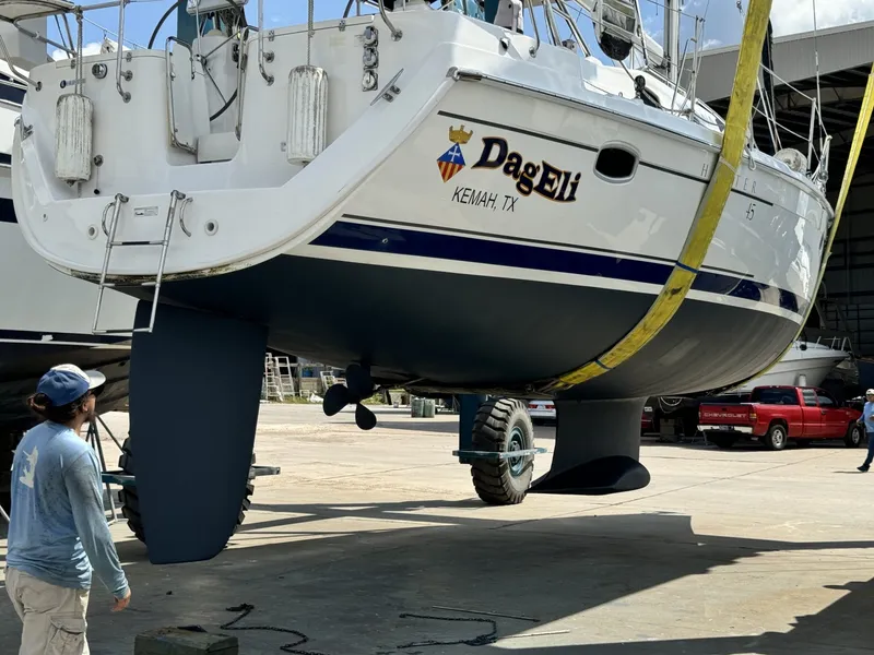 Slide: The Image of Hunter 45DS 2012 - 6007108