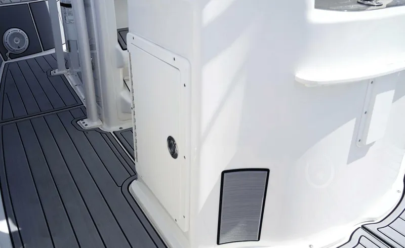 Slide: The Image of Sea Hunt Ultra 229 2024 - 5979389