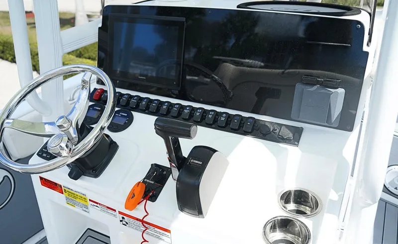 Slide: The Image of Sea Hunt Ultra 229 2024 - 5979384