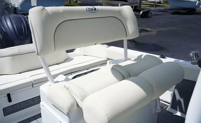 Slide: The Image of Sea Hunt Ultra 229 2024 - 5979385