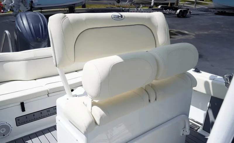 Slide: The Image of Sea Hunt Ultra 229 2024 - 5979386