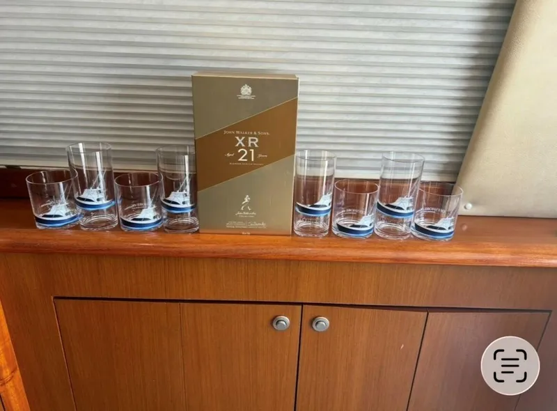 Slide: The Image of Ocean 53 Convertible 1998 - 5980172