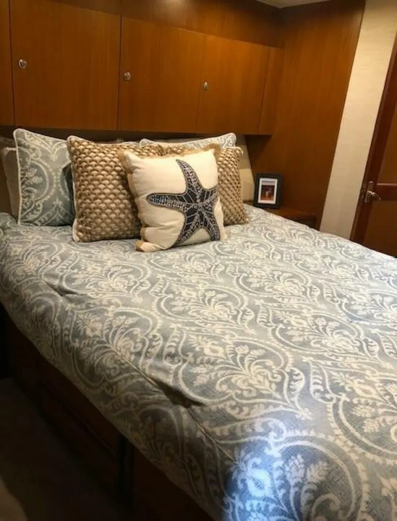 Slide: The Image of Ocean 53 Convertible 1998 - 5980174