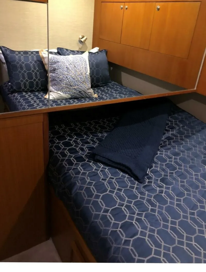 Slide: The Image of Ocean 53 Convertible 1998 - 5980175