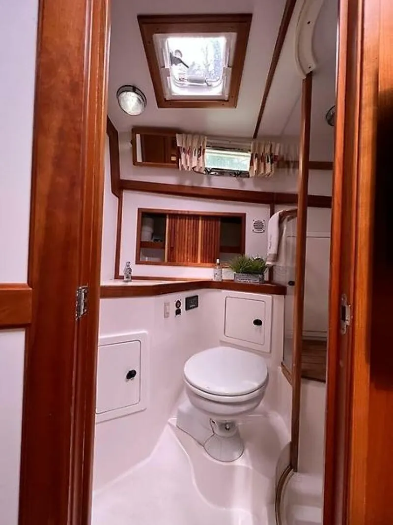 Slide: The Image of 0005528948 - 5980027