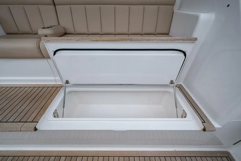 Slide: The Image of Viking 60 Bottom Line - Exterior Cockpit 2012 Viking 60 Convertible Bottom Line - 5980223