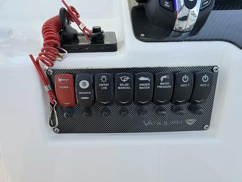 Slide: The Image of Vanquish Bristol Harbor 23 CC 2017 - 5980251