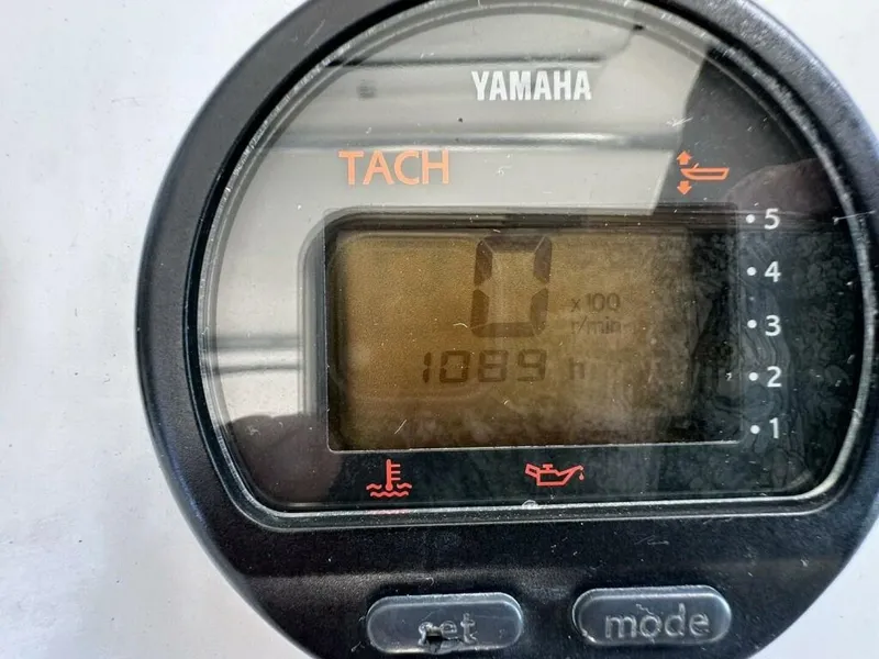Slide: The Image of Yamaha Digital Gauge - 5980983