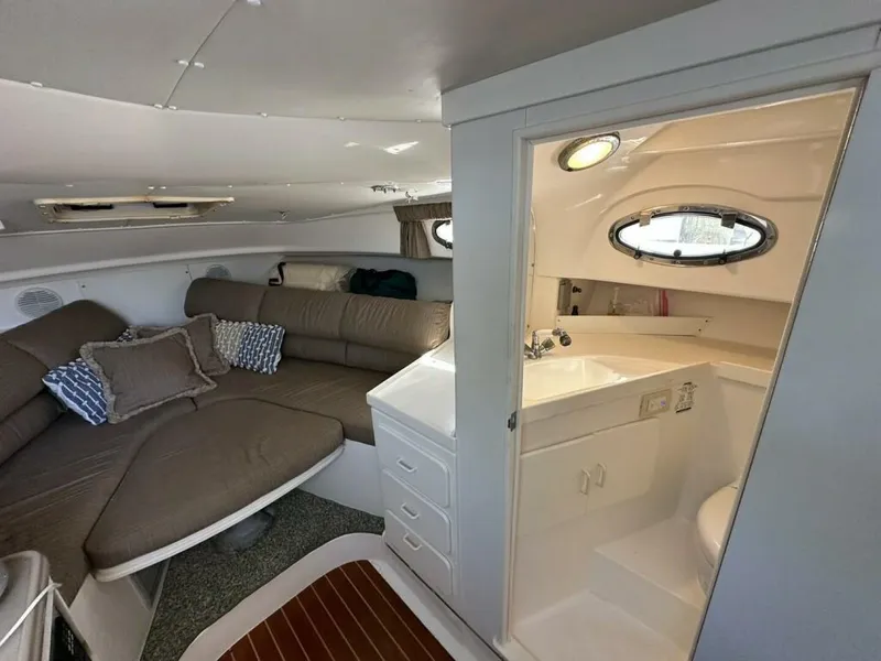 Slide: The Image of Bow View from Mid Ship - 5980525