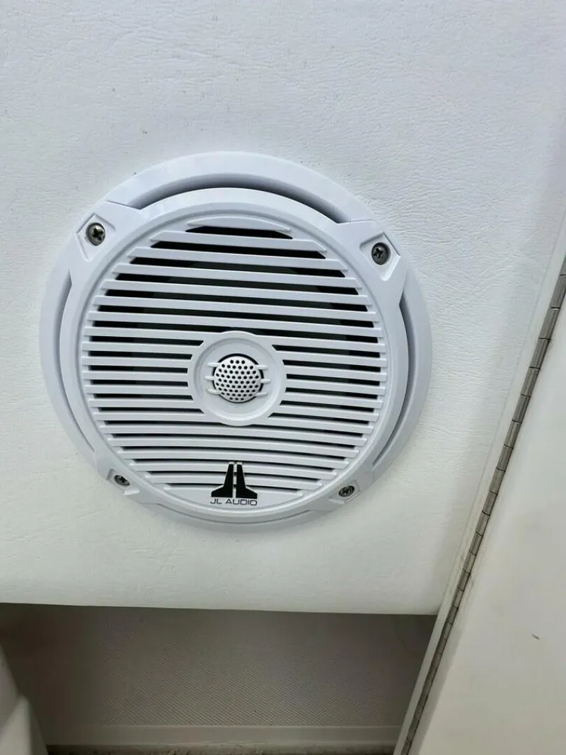 Slide: The Image of JL Audio Speakers - 5980989