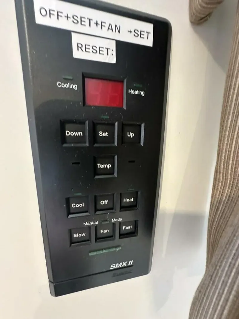 Slide: The Image of Cabin AC/Heat Control - 5981250