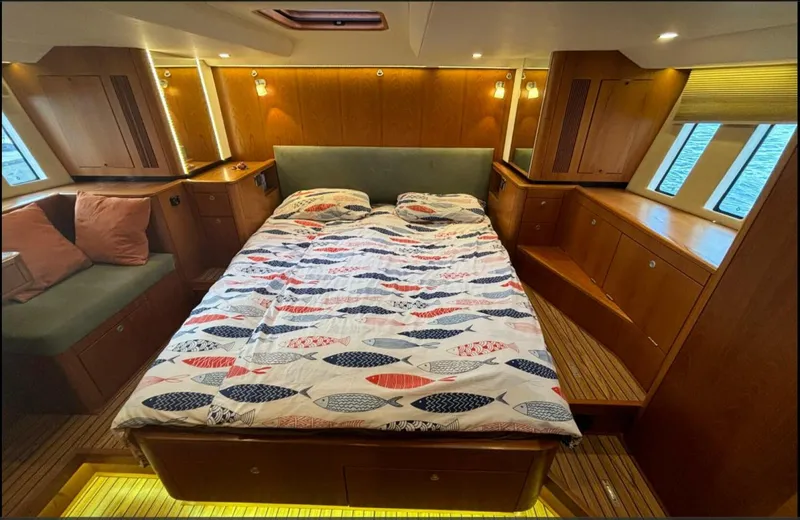 Slide: The Image of Southerly 535 2014 - 5980556