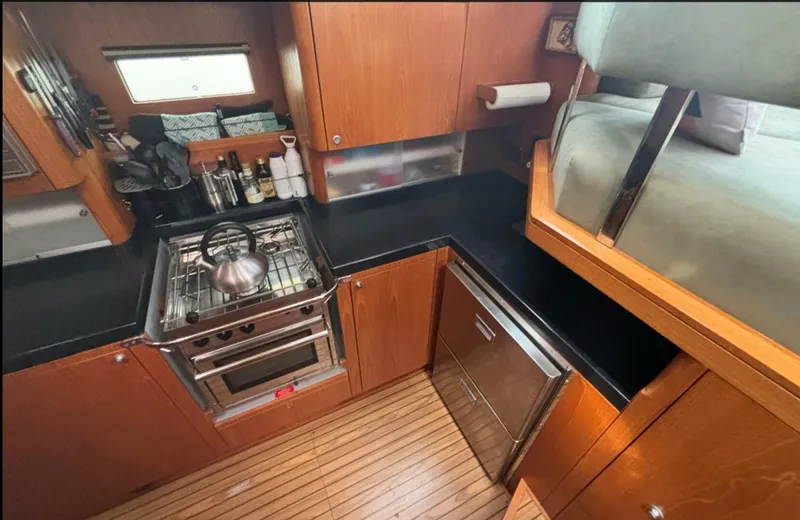 Slide: The Image of Southerly 535 2014 - 5980584