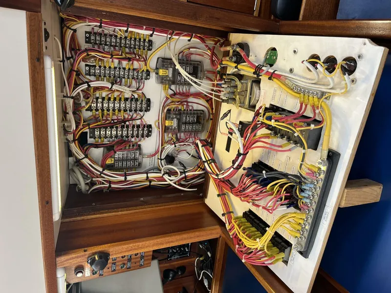 Slide: The Image of Lavranos 43 2010 - 5980639