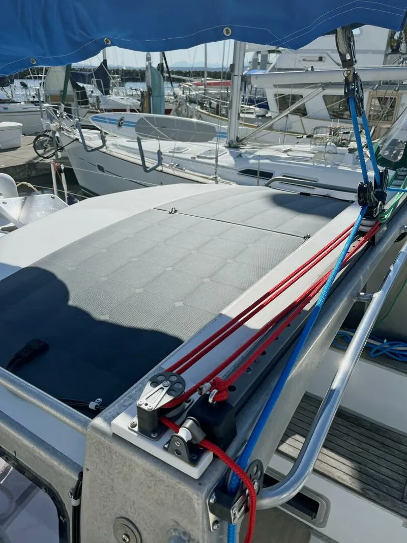 Slide: The Image of Lavranos 43 2010 - 5984045