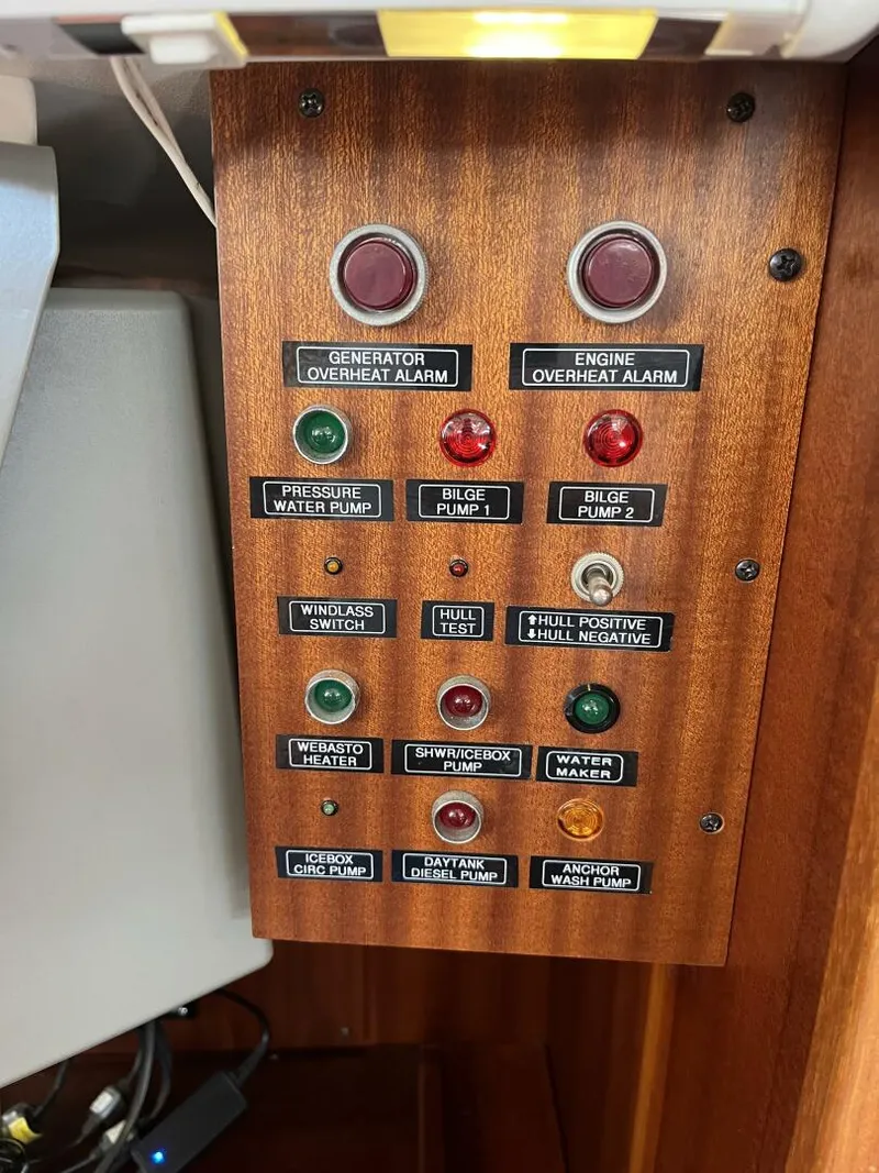 Slide: The Image of Lavranos 43 2010 - 5984121