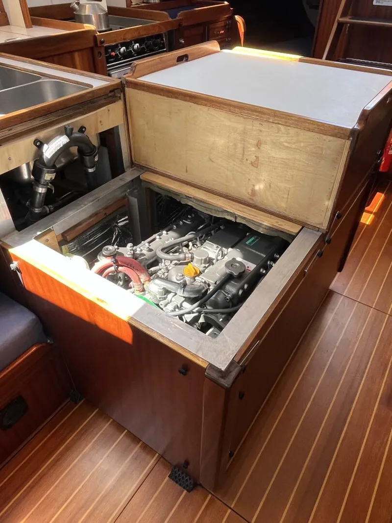 Slide: The Image of Lavranos 43 2010 - 5984123