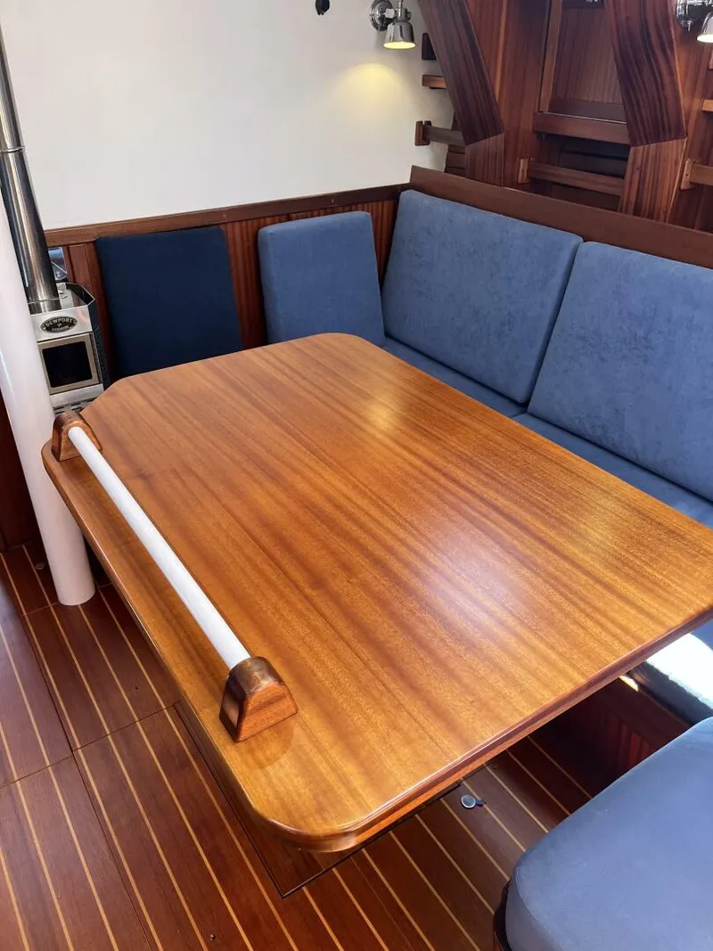 Slide: The Image of Lavranos 43 2010 - 5984135