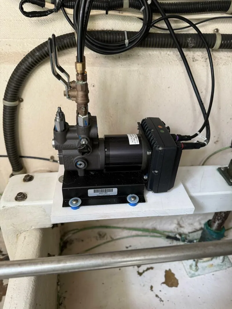 Slide: The Image of Navigator 4600 Classic 2000 - 5995436