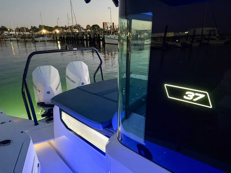 Slide: The Image of Axopar 37 XC Cross Cabin 2022 - 5981662