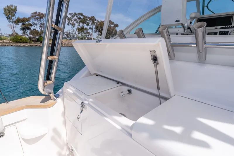 Slide: The Image of 20045 40' Cabo Express - El Patron - 6009496