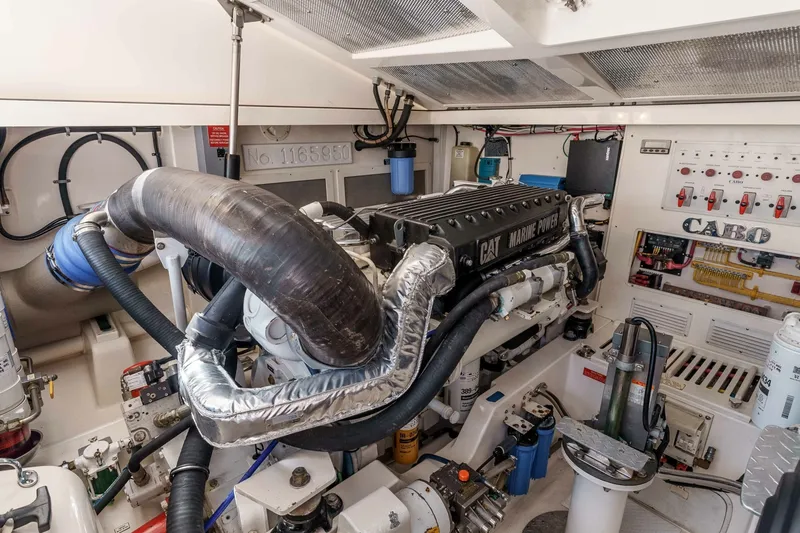 Slide: The Image of 20045 40' Cabo Express - El Patron - 6009510