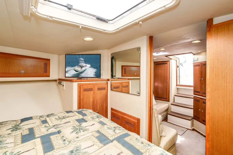 Slide: The Image of 20045 40' Cabo Express - El Patron - 6009483