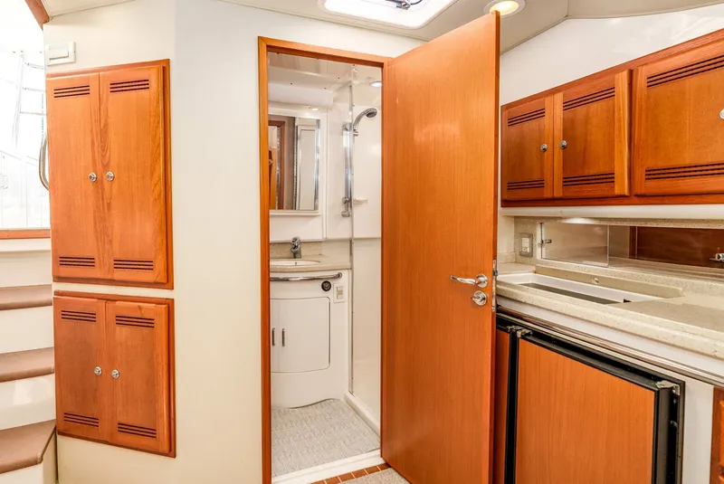 Slide: The Image of 20045 40' Cabo Express - El Patron Head - 6009484