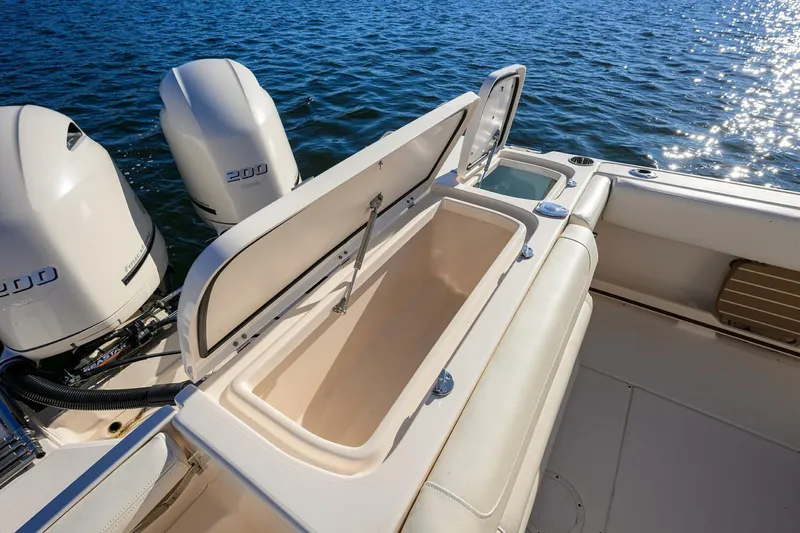 Slide: The Image of Grady-White Fisherman 257 2019 - 5981024