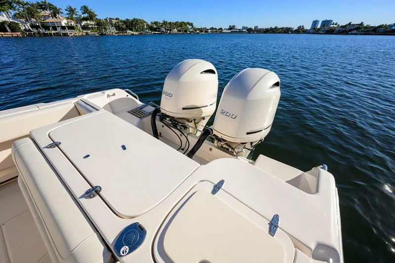 Slide: The Image of Grady-White Fisherman 257 2019 - 5981029