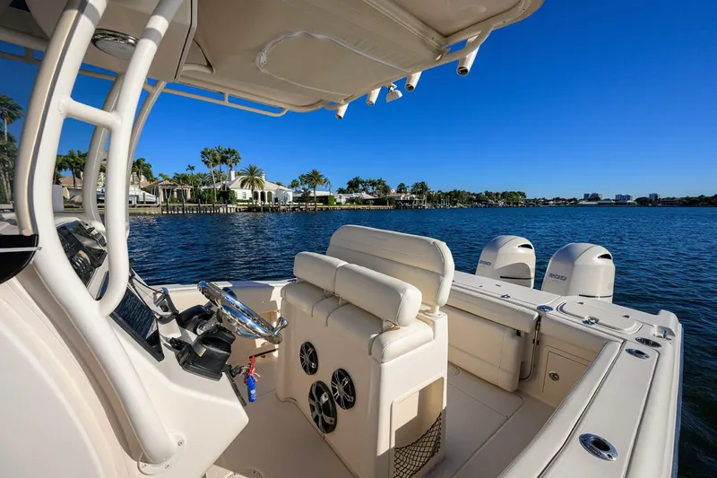 Slide: The Image of Grady-White Fisherman 257 2019 - 5981039