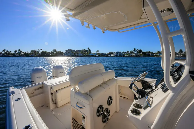 Slide: The Image of Grady-White Fisherman 257 2019 - 5981040