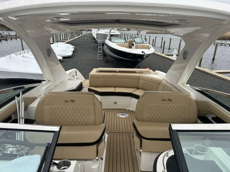 Slide: The Image of Sea Ray SLX 310 2021 - 5983564
