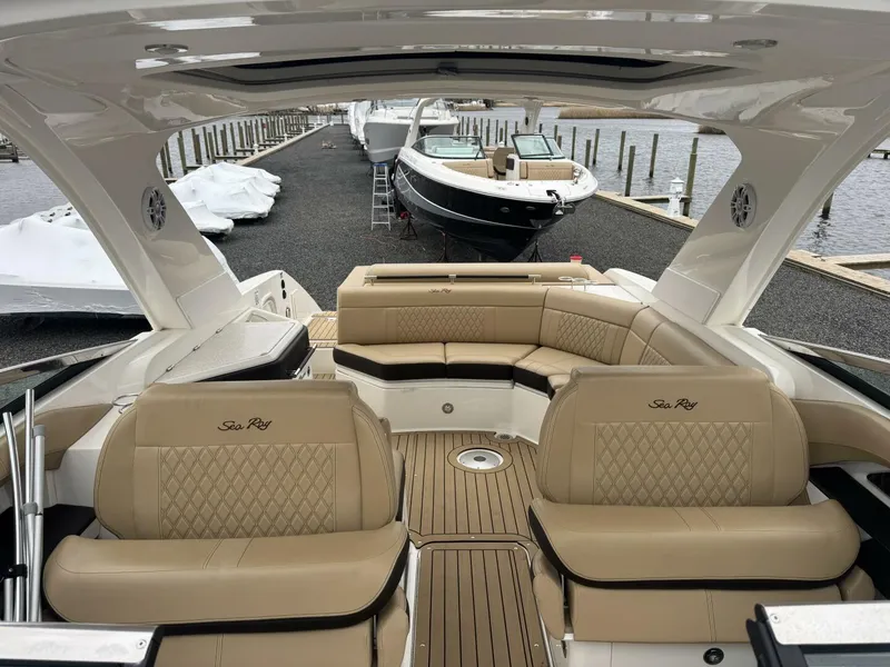 Slide: The Image of Sea Ray SLX 310 2021 - 5983565