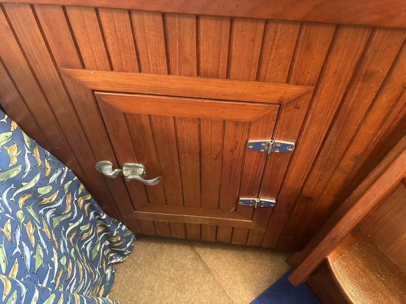 Slide: The Image of 1986 Slocum 37 - 5982740