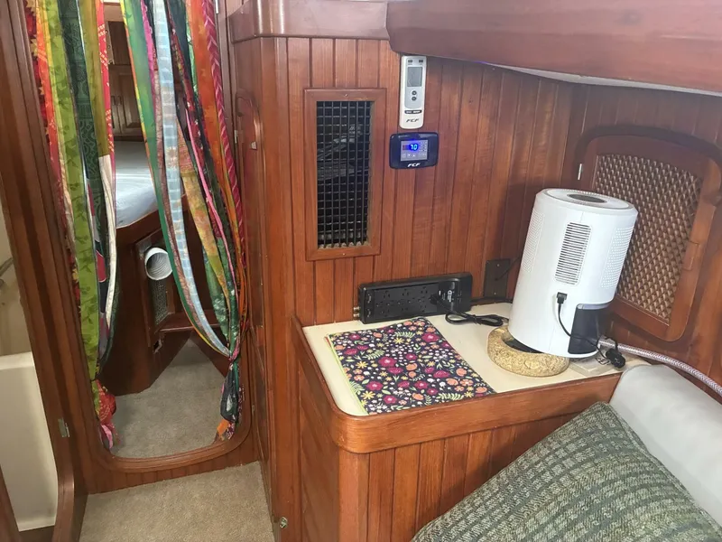 Slide: The Image of 1986 Slocum 37 - 5982723