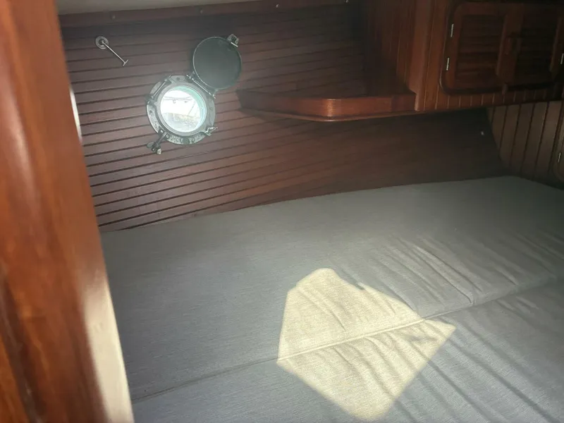 Slide: The Image of 1986 Slocum 37 - 5982730