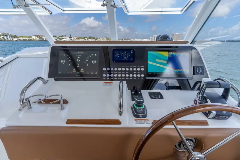 Slide: The Image of MJM 47X 47-003 - Helm 2026 MJM 47X - 5982028