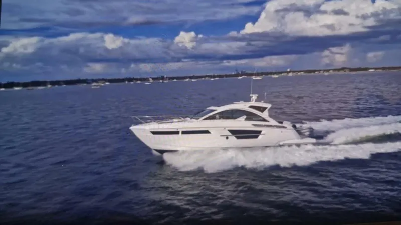 The Image of Cruisers 54 Cantius 2019 - 5995356