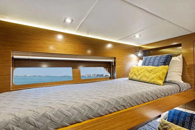 Slide: The Image of Cruisers 54 Cantius 2019 - 66