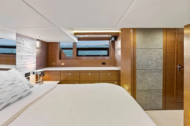 Slide: The Image of Cruisers 54 Cantius 2019 - 71