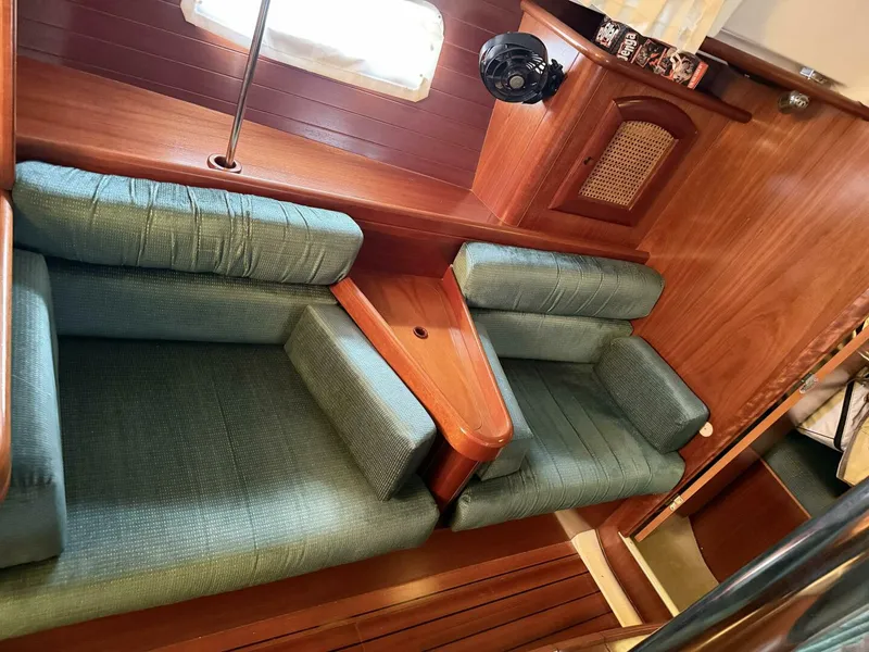 Slide: The Image of Beneteau 361 2000 - 5982254