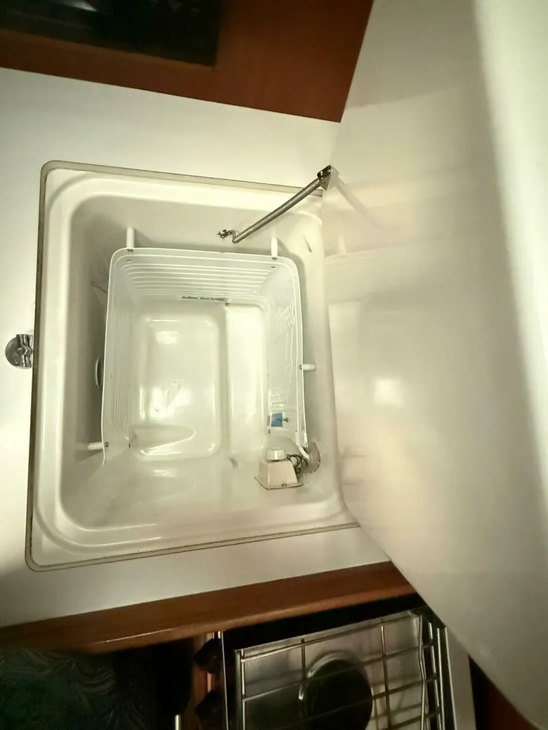 Slide: The Image of Beneteau 361 2000 - 5982257