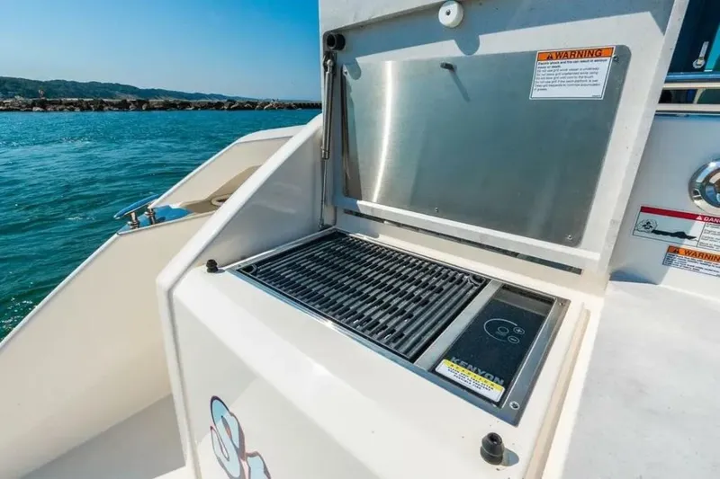 Slide: The Image of Tiara 39 Coupe 2023 - 5995507