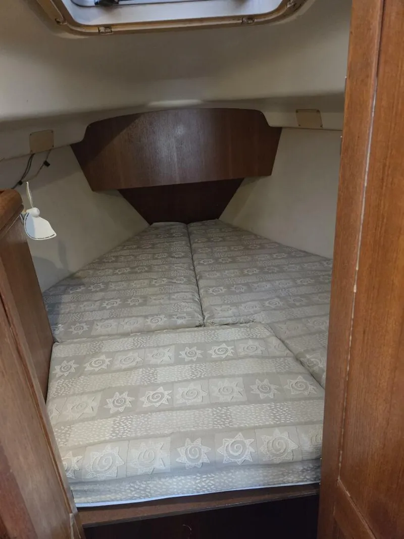 Slide: The Image of Hunter 326 2003 - 5982250